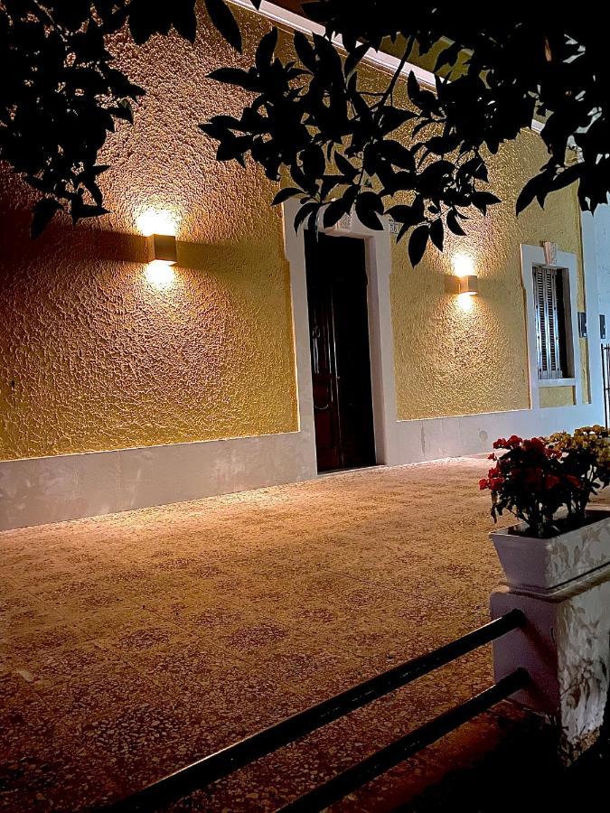 Villa Ricciardi-Suite Famigliare 1-Zona Ostuni Монталбано Екстериор снимка